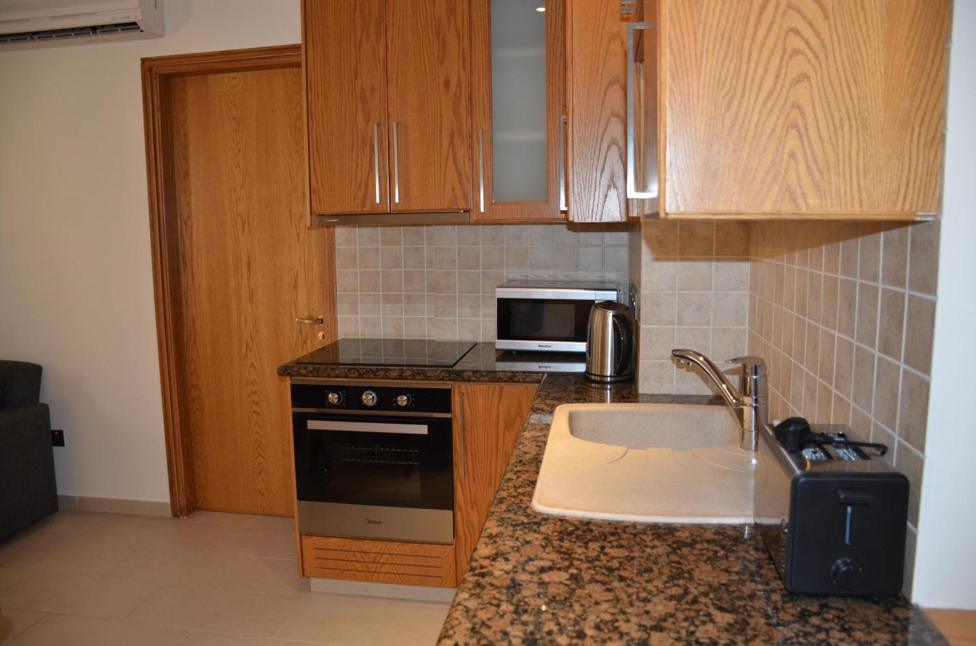 2 Bedroom Apartment, Zygos Centre Block D - By Imh Travel & Tours Paphos Eksteriør bilde