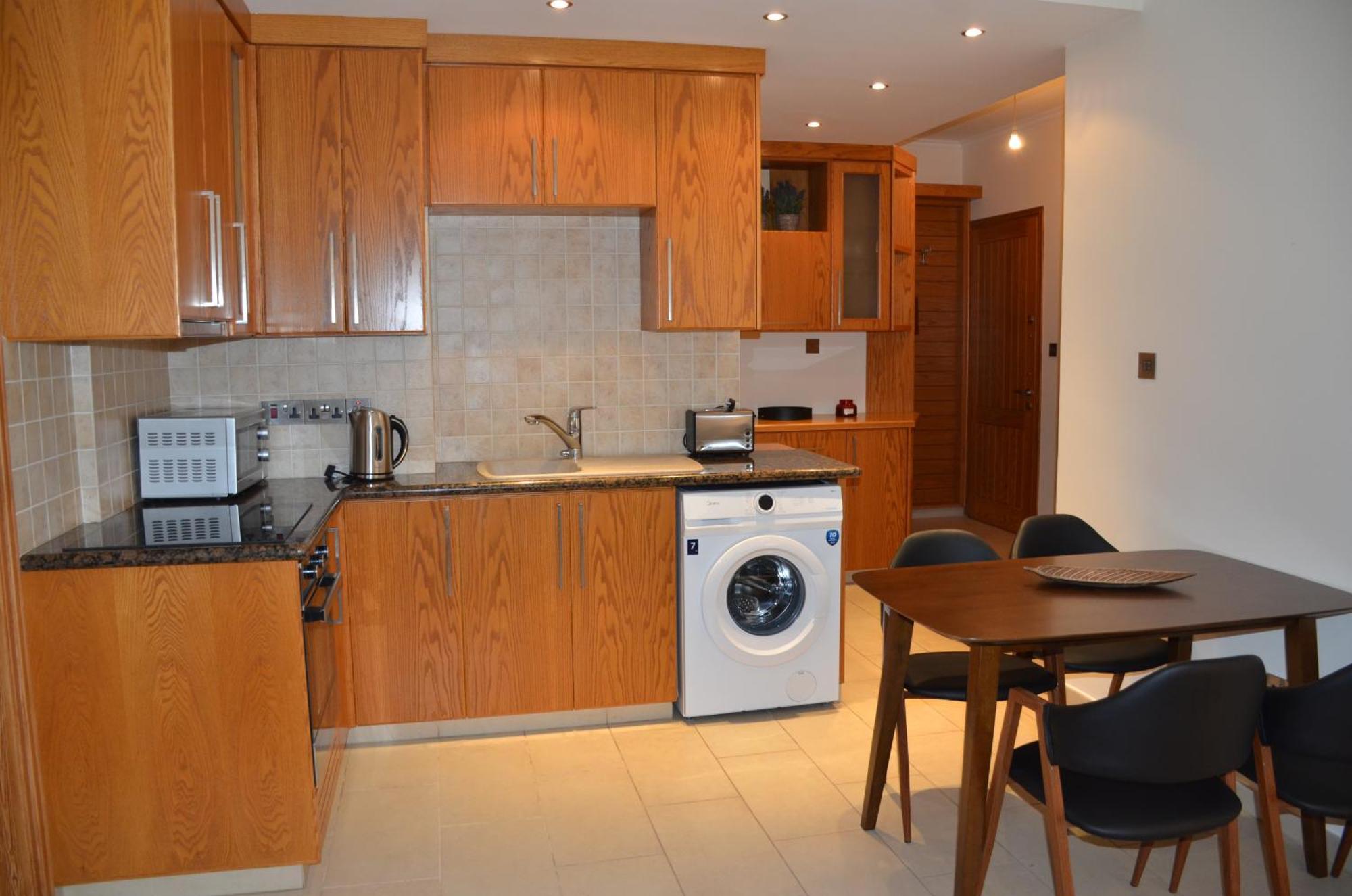 2 Bedroom Apartment, Zygos Centre Block D - By Imh Travel & Tours Paphos Eksteriør bilde