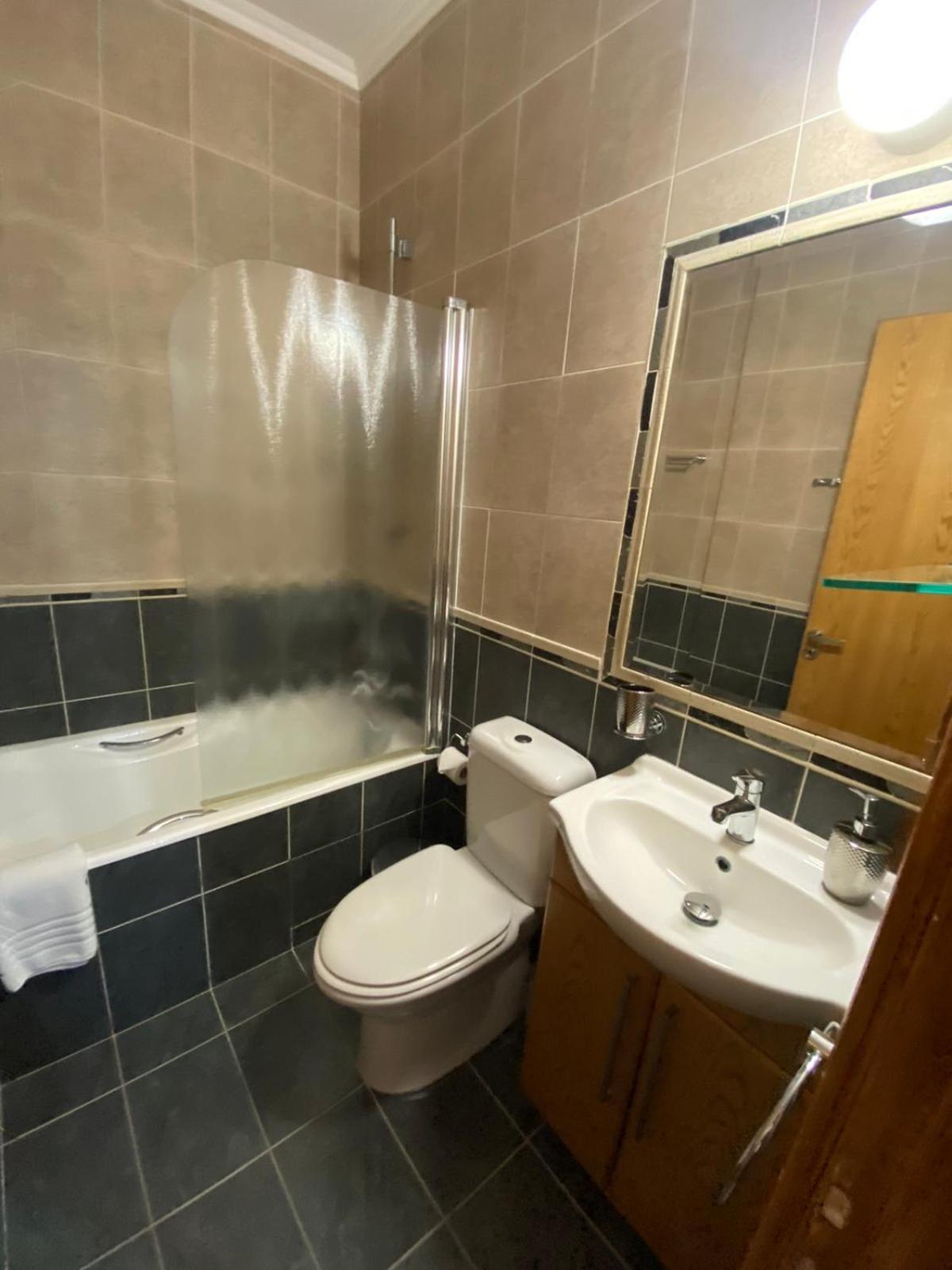 2 Bedroom Apartment, Zygos Centre Block D - By Imh Travel & Tours Paphos Eksteriør bilde