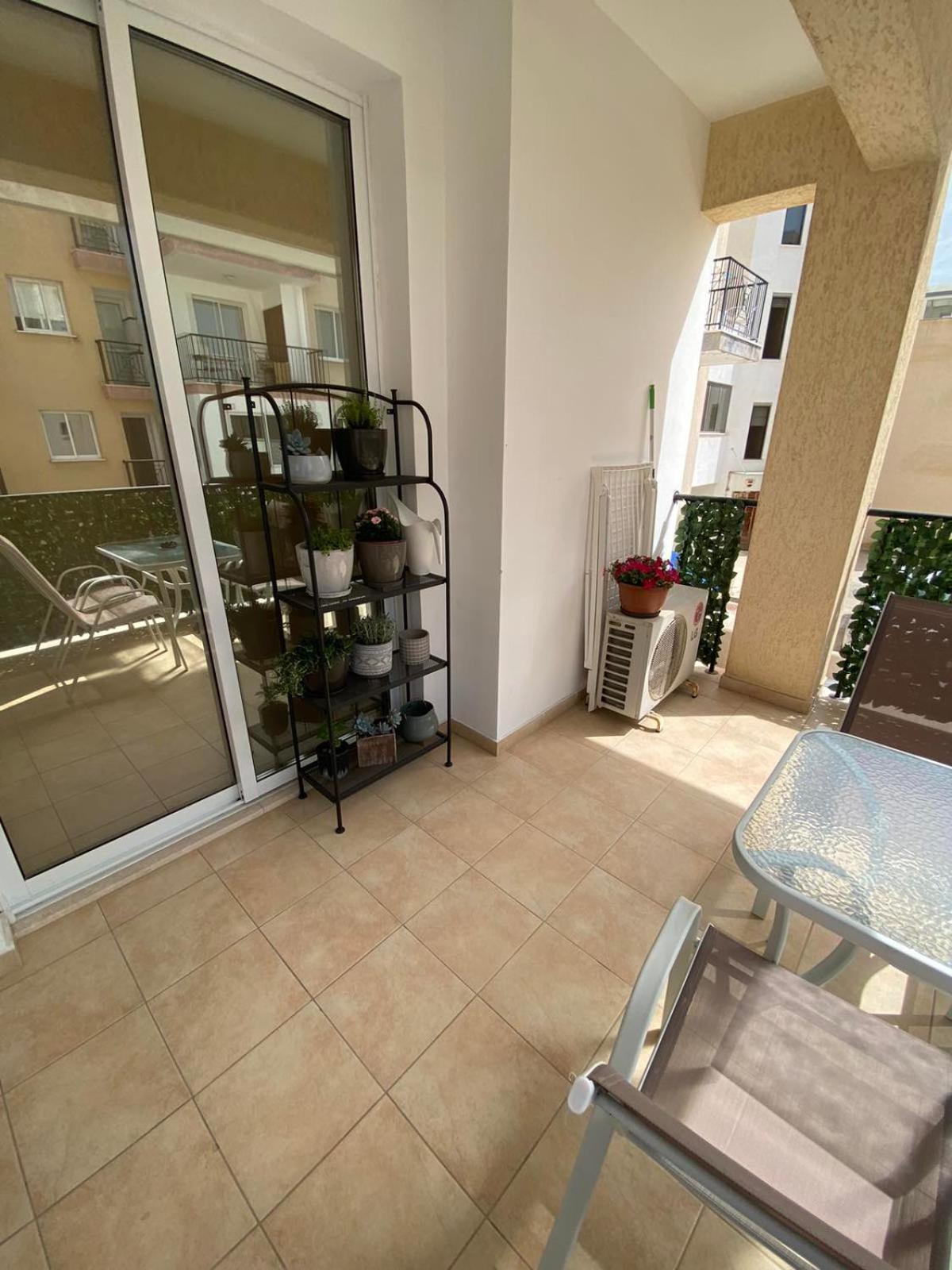 2 Bedroom Apartment, Zygos Centre Block D - By Imh Travel & Tours Paphos Eksteriør bilde